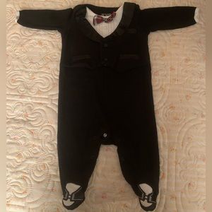Infant 0-3 Month Tuxedo Sleep and Play